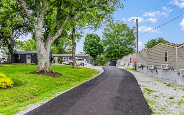 Ramblers Edge Driveway